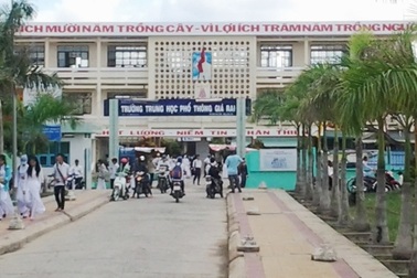 1.260 giám thị coi thi tại cụm thi 38