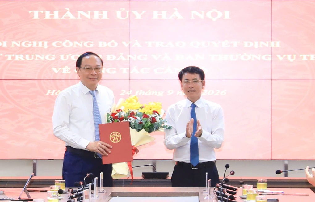 Công bố quyết định của Ban Bí thư về công tác cán bộ tại Hà Nội - 1