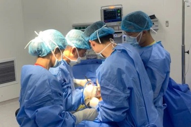 Người đàn ông có phủ tạng đảo ngược, trái tim nằm bên phải