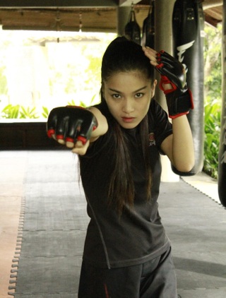 Nhung Kate: Từng 2 lần đóng cảnh nóng, sống kín tiếng bên Johnny Trí Nguyễn - 3