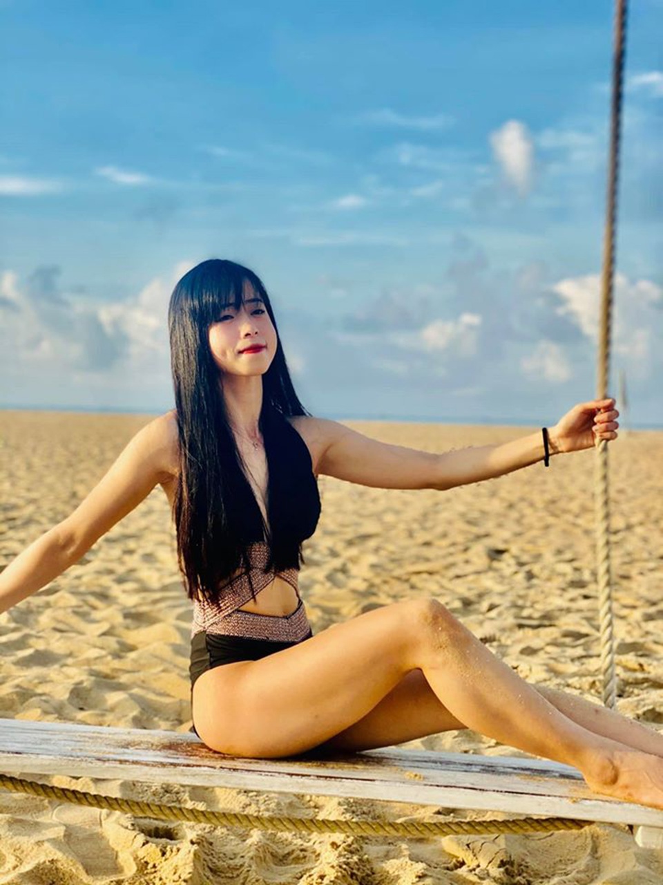 Hot girl Taekwondo Châu Tuyết Vân khoe hình bikini gợi cảm - 10 Hot girl Taekwondo Châu Tuyết Vân khoe hình bikini gợi cảm - 10