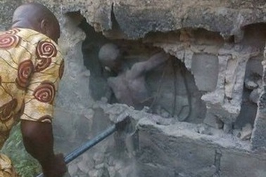 Cậu bé sống sót thần kỳ sau khi bị mắc kẹt trong khe tường suốt 3 ngày