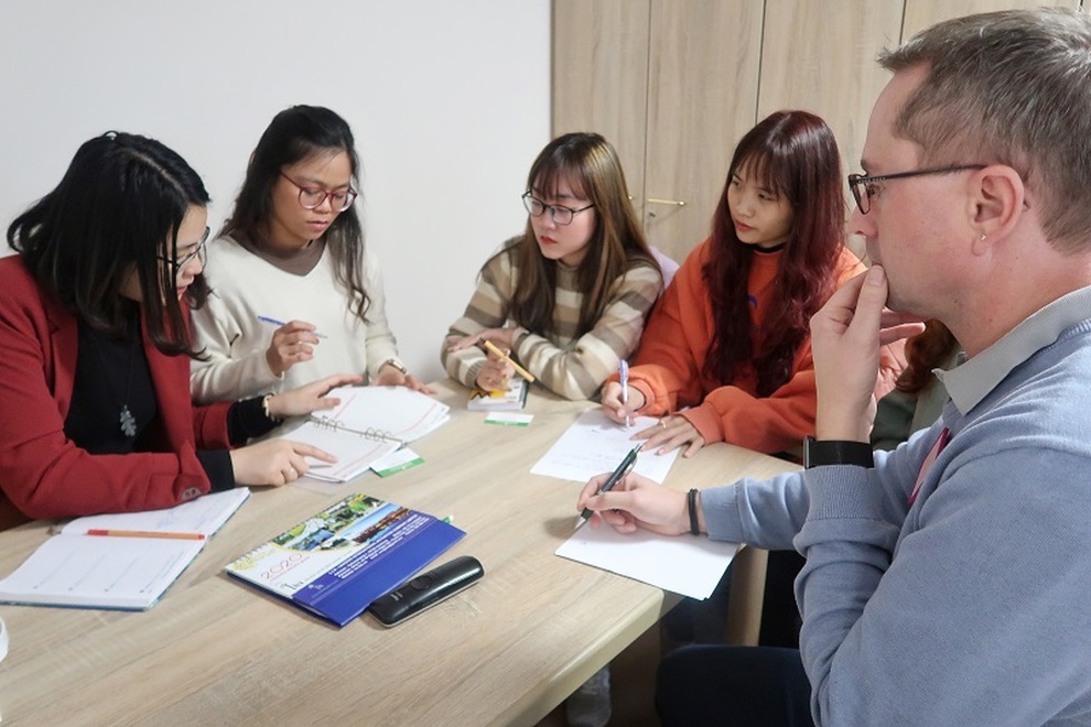 Du học nghề điều dưỡng Đức và cái giá phải trả? - 4 Du học nghề điều dưỡng Đức và cái giá phải trả? - 4