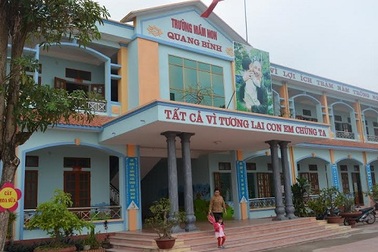 Vụ trường mầm non “đuổi vong”: Phụ huynh thắc mắc về nhiều khoản phí “lạ”