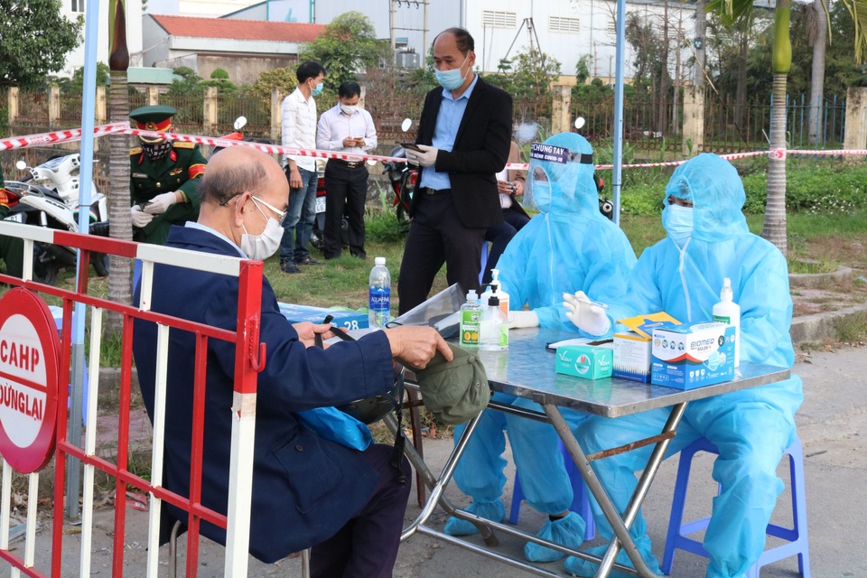 Hải Phòng khuyến khích dân tố giác người về từ Hải Dương mà không khai báo - 1 Hải Phòng khuyến khích dân tố giác người về từ Hải Dương mà không khai báo - 1