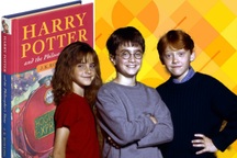 Kỷ lục mới về giá trả cho một cuốn tiểu thuyết lên tới... 11 tỷ đồng