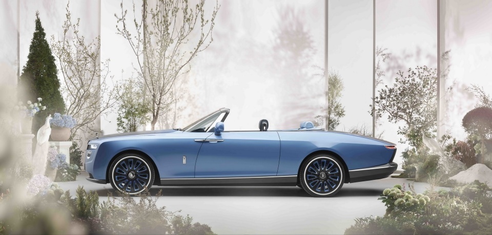 Cận cảnh siêu phẩm mới giá 28 triệu USD của Rolls-Royce - 20 Cận cảnh siêu phẩm mới giá 28 triệu USD của Rolls-Royce - 20