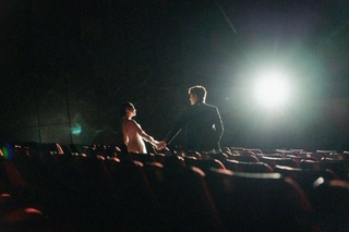 Đình Tú và Ngọc Huyền chụp ảnh cưới tại Nhà hát Kịch Hà Nội - 3