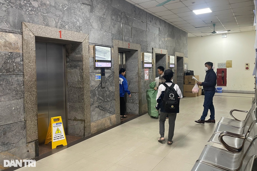 Ban quản lý tòa CT8A Đại Thanh: Thang máy bị kẹt chứ không bị rơi - 3 Ban quản lý tòa CT8A Đại Thanh: Thang máy bị kẹt chứ không bị rơi - 3