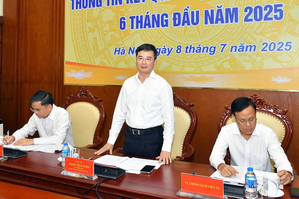 ឥណទានលើសពីភាសាអង់គ្លេស ហុងសប់ពីមួយឆ្នាំ - ១ Hơn 17 triệu tỷ đồng tín dụng bơm ra nền kinh tế sau nửa năm - 1
