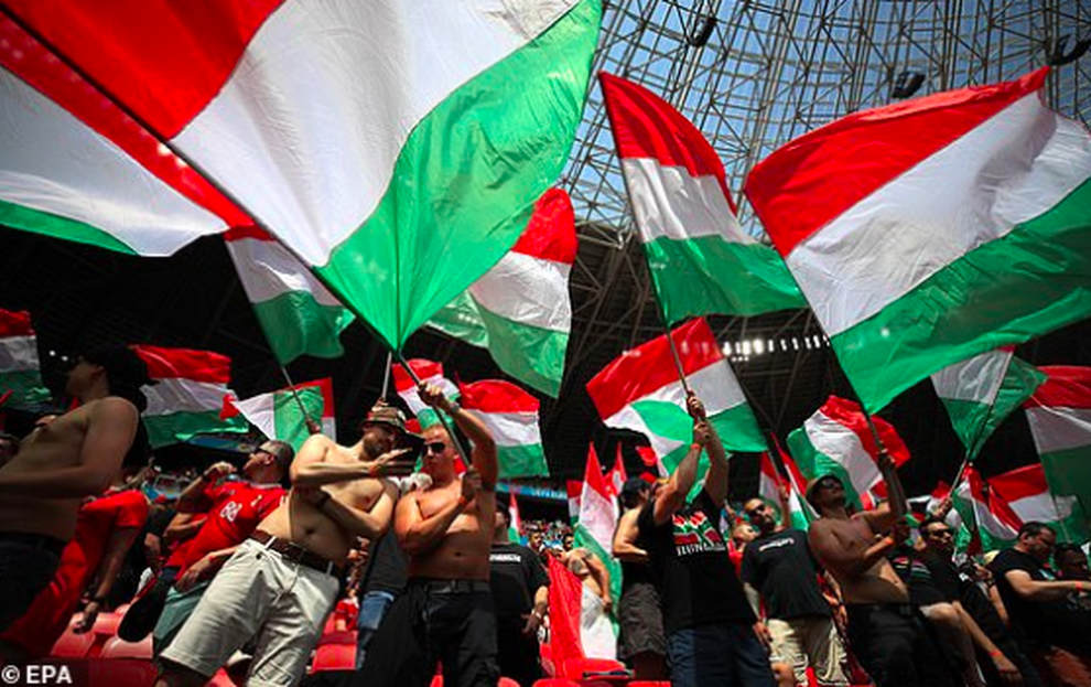 Bầu không khí rực lửa trên sân Puskas Arena trong ngày Hungary hòa Pháp - 11 Bầu không khí rực lửa trên sân Puskas Arena trong ngày Hungary hòa Pháp - 11