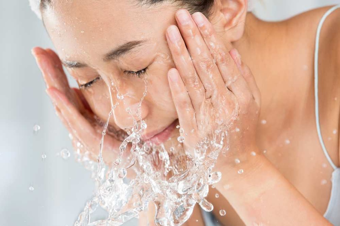 Mụn ẩn là gì? Những điều cần lưu ý - 2 Mụn ẩn là gì? Những điều cần lưu ý - 2