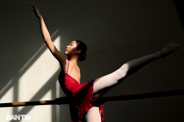 Ngất ngây vẻ đẹp của nữ sinh giành giải thưởng Tài năng múa dân gian