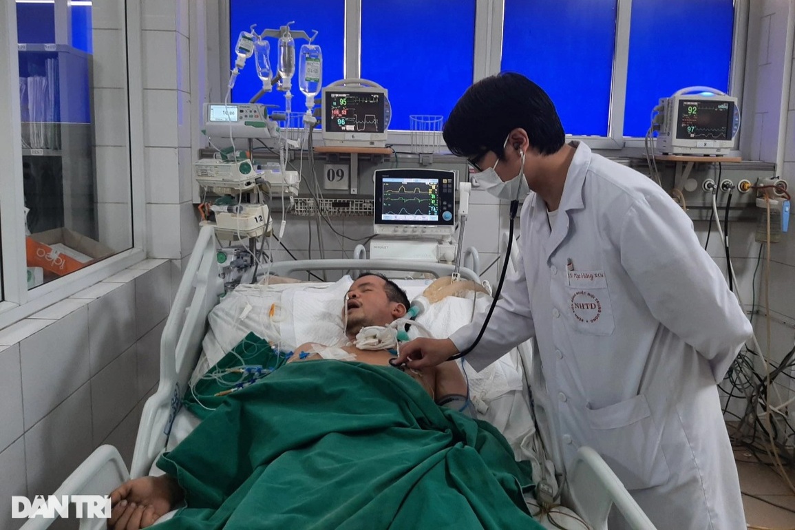 Bạn đọc Dân trí giúp đỡ người đàn ông lang thang gần 80 triệu đồng - 2 Bạn đọc Dân trí giúp đỡ người đàn ông lang thang gần 80 triệu đồng - 2
