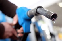 Giá dầu thế giới chạm đỉnh 5 tháng