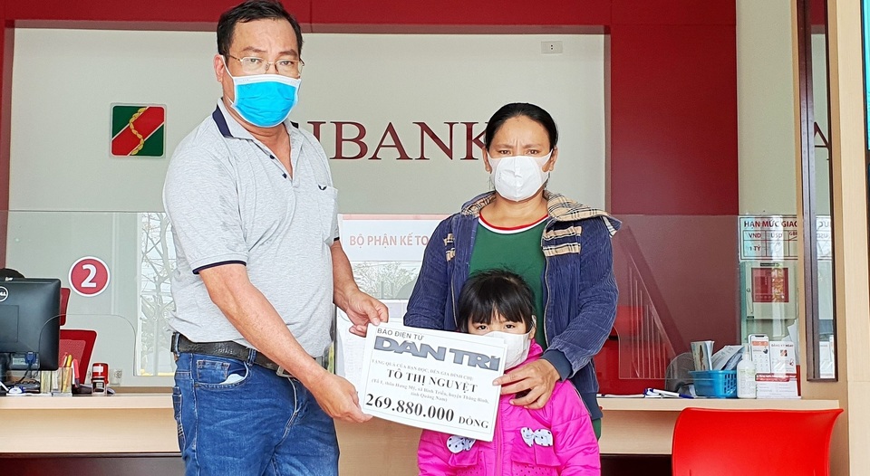 Bạn đọc giúp đỡ cháu bé 5 tuổi bị chứng thận hư hơn 290 triệu đồng - 1 Bạn đọc giúp đỡ cháu bé 5 tuổi bị chứng thận hư hơn 290 triệu đồng - 1