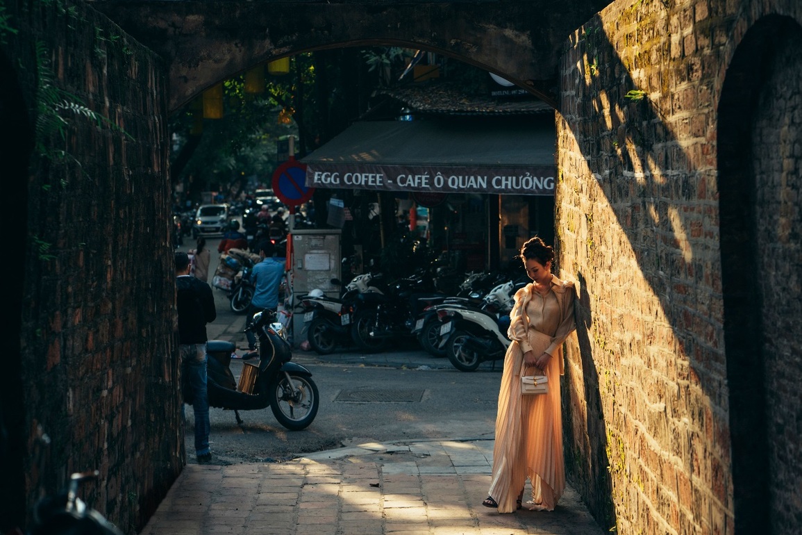 MC Hải Anh gợi nhớ Tết xưa từ Ô Quan Chưởng đến chợ Đồng Xuân - 5 MC Hải Anh gợi nhớ Tết xưa từ Ô Quan Chưởng đến chợ Đồng Xuân - 5
