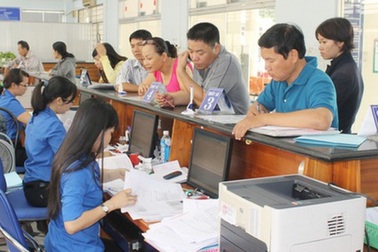 Thủ khoa đại học có được tuyển thẳng vào công chức?