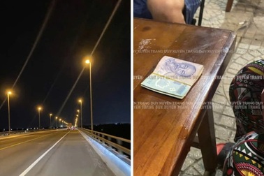 Shipper chạy xe máy hơn 40km trong đêm trả lại 5 triệu đồng cho bà lão