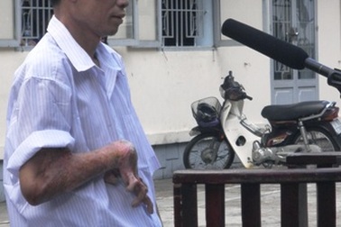 Tử hình kẻ mưu sát vợ bằng 40 lít xăng