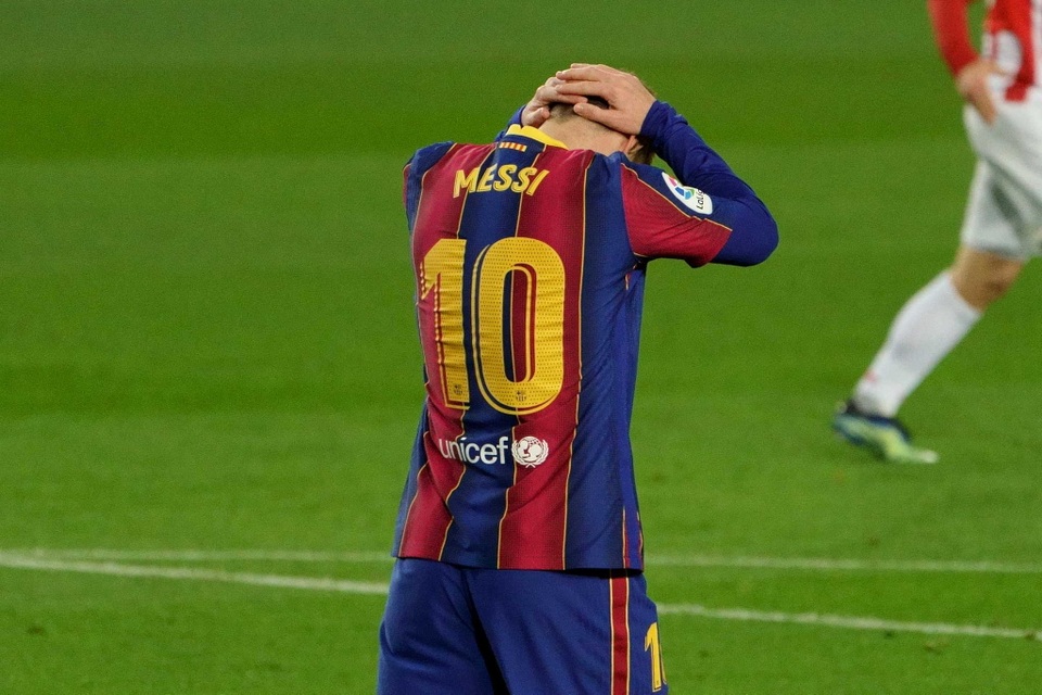 Barcelona đang nợ... Messi một số tiền rất lớn - 1 Barcelona đang nợ... Messi một số tiền rất lớn - 1