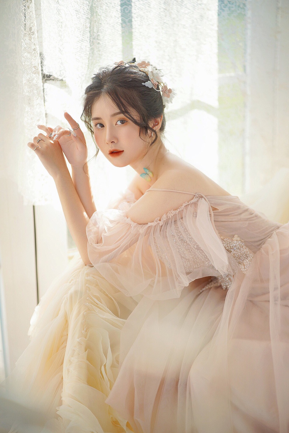 Ngỡ ngàng với vẻ đẹp trong veo của hot girl ảnh thẻ chưa tròn 18 tuổi - 3 Ngỡ ngàng với vẻ đẹp trong veo của hot girl ảnh thẻ chưa tròn 18 tuổi - 3