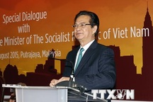 Thủ tướng Nguyễn Tấn Dũng gặp gỡ cộng đồng người Việt tại Malaysia