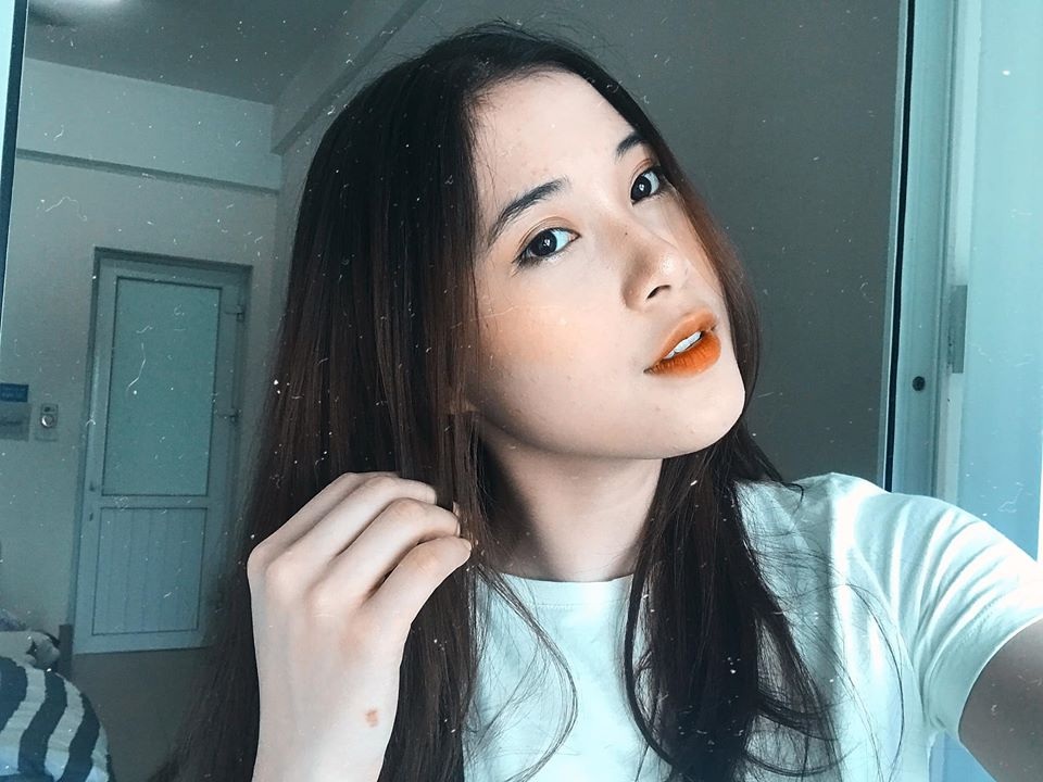 Hot girl bóng chuyền 17 tuổi cao 1m76 khiến dân mạng xao xuyến - 2 Hot girl bóng chuyền 17 tuổi cao 1m76 khiến dân mạng xao xuyến - 2