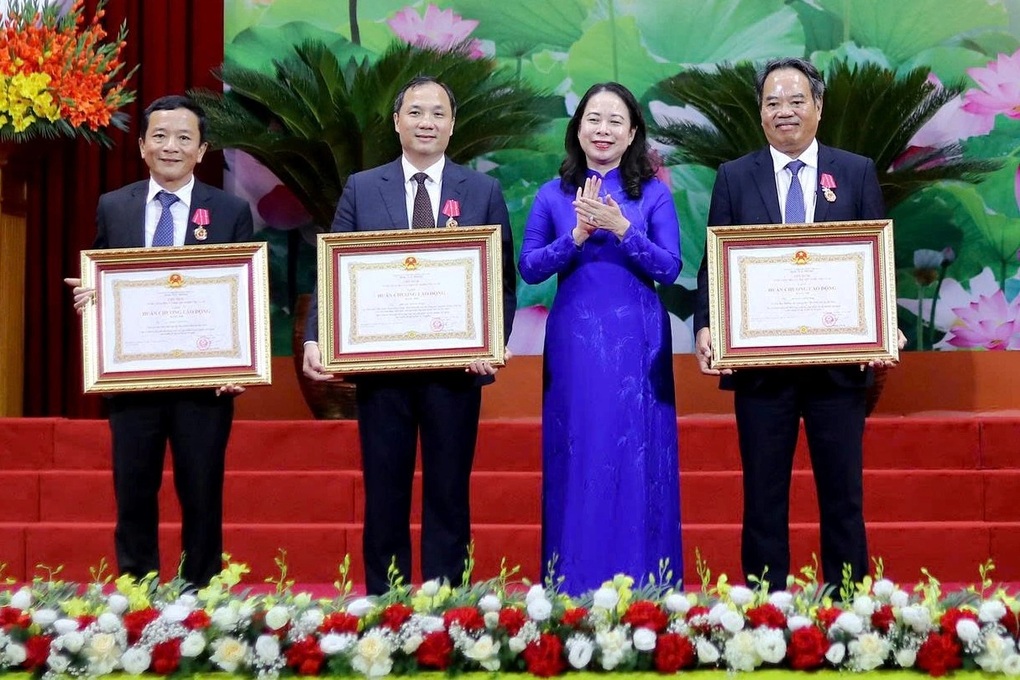 Phó Chủ tịch nước: Thi đua, khen thưởng phải khơi dậy đúng mạch nguồn - 2