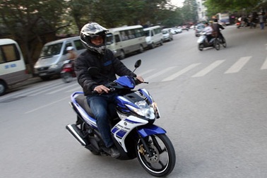 Yamaha Nouvo GP phun xăng điện tử tiêu thụ nhiên liệu ra sao?