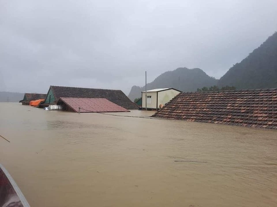 Chuẩn bị đón trước cơn bão sắp vào miền Trung, nếu không sẽ là thảm họa! - 1 Chuẩn bị đón trước cơn bão sắp vào miền Trung, nếu không sẽ là thảm họa! - 1