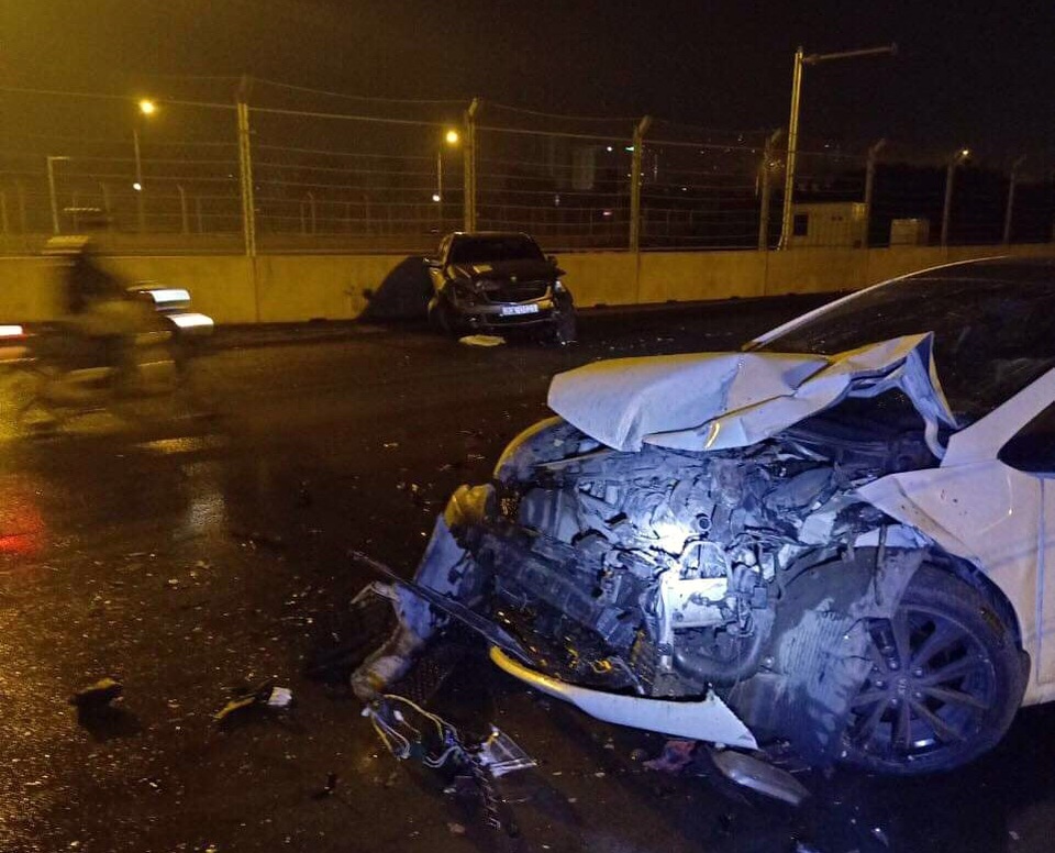 Ghi nhận tai nạn đầu tiên tại đường F1 ở Hà Nội? - 2 Ghi nhận tai nạn đầu tiên tại đường F1 ở Hà Nội? - 2