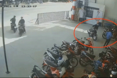 Nhóm đối tượng chuyên dàn cảnh để trộm cướp xe máy