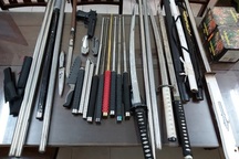 Nhiều đối tượng tự nguyện giao nộp vũ khí nguy hiểm cho công an