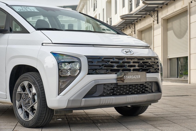 Đánh giá Hyundai Stargazer 2023: lựa chọn xe gia đình đáng cân nhắc - 3 Đánh giá Hyundai Stargazer 2023: lựa chọn xe gia đình đáng cân nhắc - 3