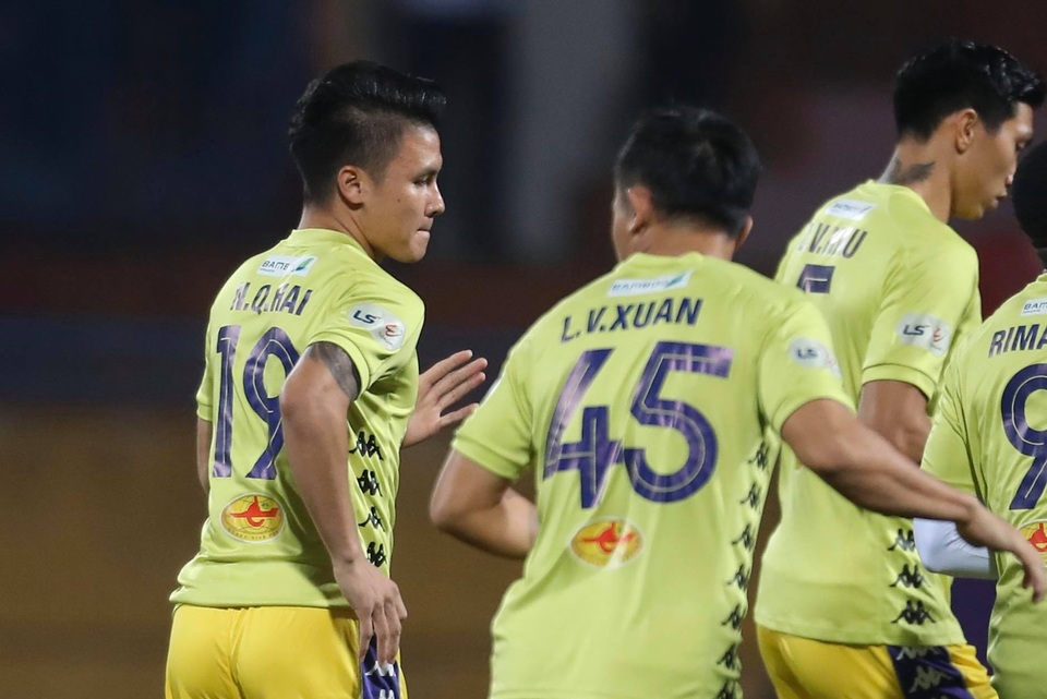 Hà Nội FC 4-2 Sài Gòn FC: Mưa bàn thắng ở Hàng Đẫy - 25 Hà Nội FC 4-2 Sài Gòn FC: Mưa bàn thắng ở Hàng Đẫy - 25
