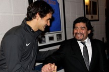 Các ngôi sao quần vợt chia sẻ xúc động về Maradona