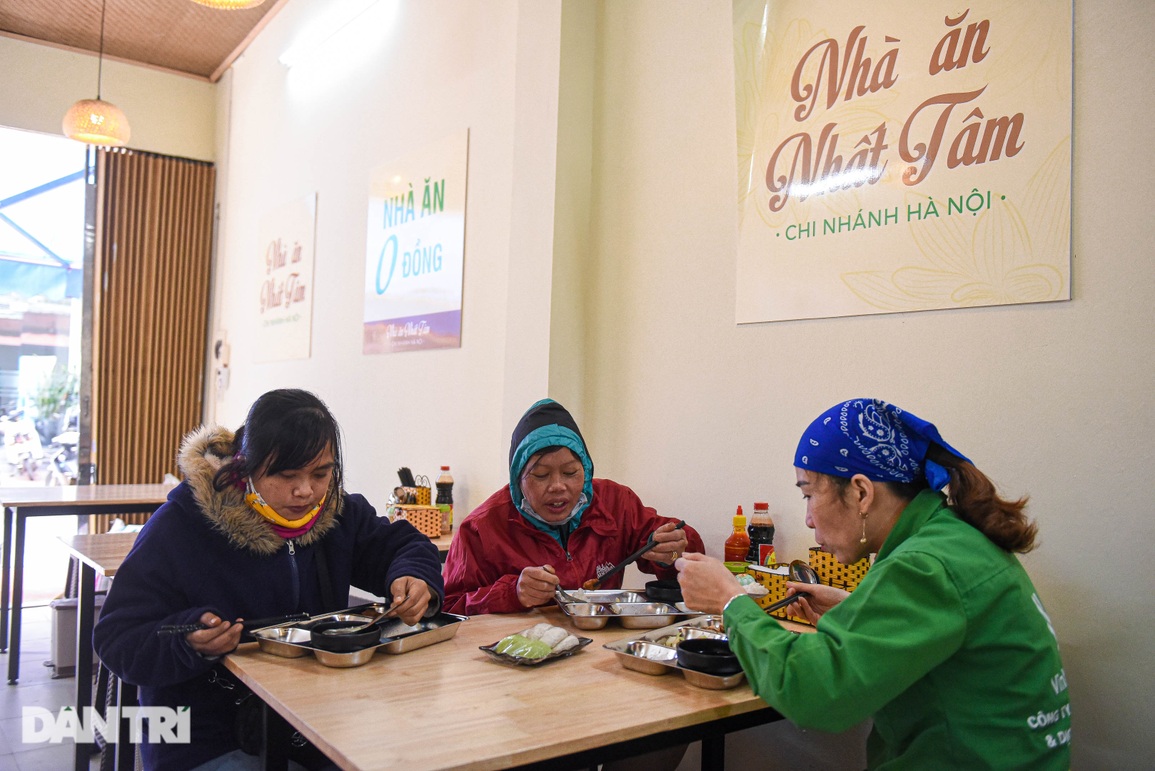 Quán ăn chay 0 đồng, mỗi ngày phục vụ cả trăm suất giữa lòng Hà Nội - 6 Quán ăn chay 0 đồng, mỗi ngày phục vụ cả trăm suất giữa lòng Hà Nội - 6