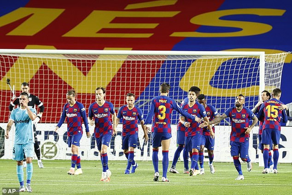 Messi ghi bàn, Barcelona tiếp tục tạo cách biệt 5 điểm với Real Madrid - 9 Messi ghi bàn, Barcelona tiếp tục tạo cách biệt 5 điểm với Real Madrid - 9