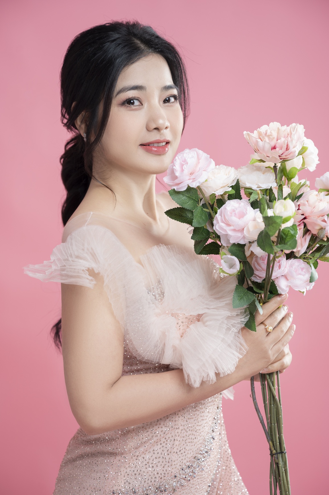 Đàm Hằng: Sau bao biến cố, tôi vẫn sẽ yêu và yêu hết mình - 3 Đàm Hằng: Sau bao biến cố, tôi vẫn sẽ yêu và yêu hết mình - 3