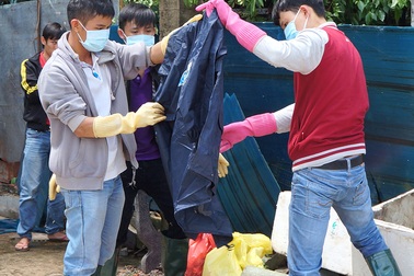 Vụ thảm sát 6 người: Thu giữ nhiều đồ vật xung quanh hiện trường vụ án