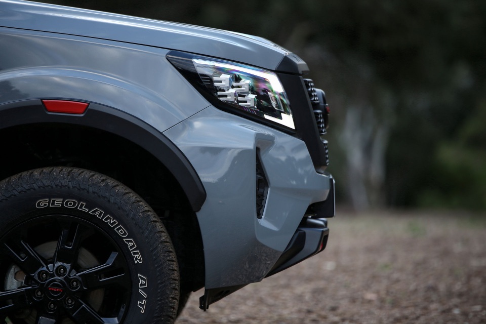 Nissan Navara 2021 xuất kích, sẵn sàng đấu với Ford Ranger - 23 Nissan Navara 2021 xuất kích, sẵn sàng đấu với Ford Ranger - 23