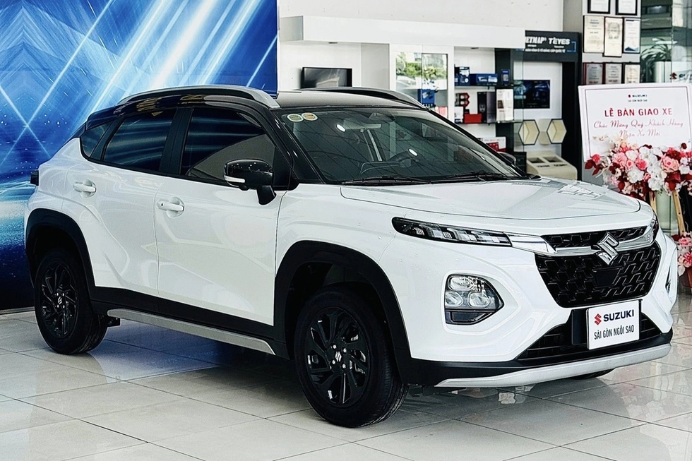 Loạt ô tô vừa ra mắt đã có ưu đãi, nhiều mẫu giảm gần trăm triệu - 11 Loạt ô tô vừa ra mắt đã có ưu đãi, nhiều mẫu giảm gần trăm triệu - 11