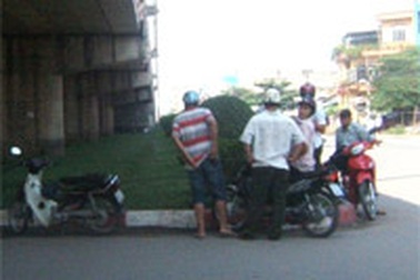 "Cái chết trắng" dưới cầu vượt An Sương