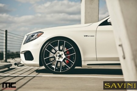 Mercedes S63 AMG nổi bật với bộ vành Savini