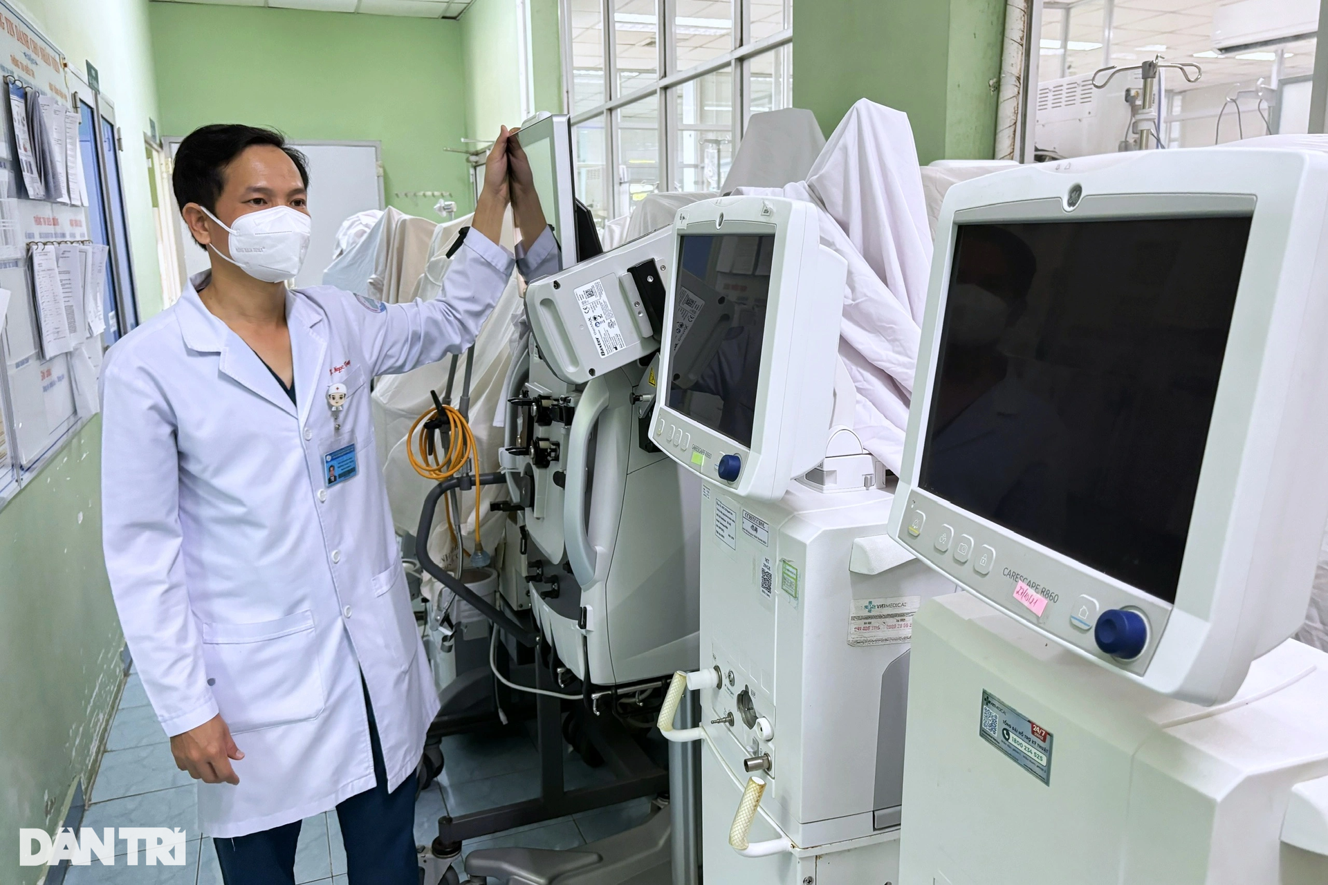 Từ cậu bé suýt chết vì lang vườn thành cứu tinh của bệnh nhân nguy kịch - 13 Từ cậu bé suýt chết vì lang vườn thành cứu tinh của bệnh nhân nguy kịch - 13