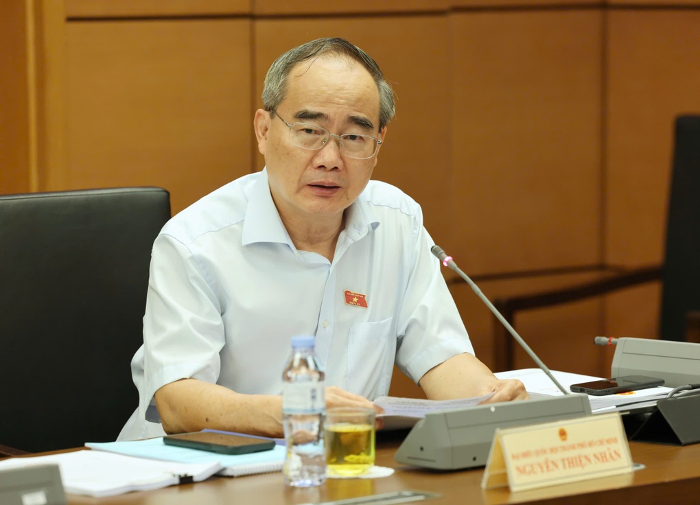 Muốn nâng tỷ suất sinh nhưng đảng viên sinh con thứ ba vẫn kỷ luật? - 2 Muốn nâng tỷ suất sinh nhưng đảng viên sinh con thứ ba vẫn kỷ luật? - 2