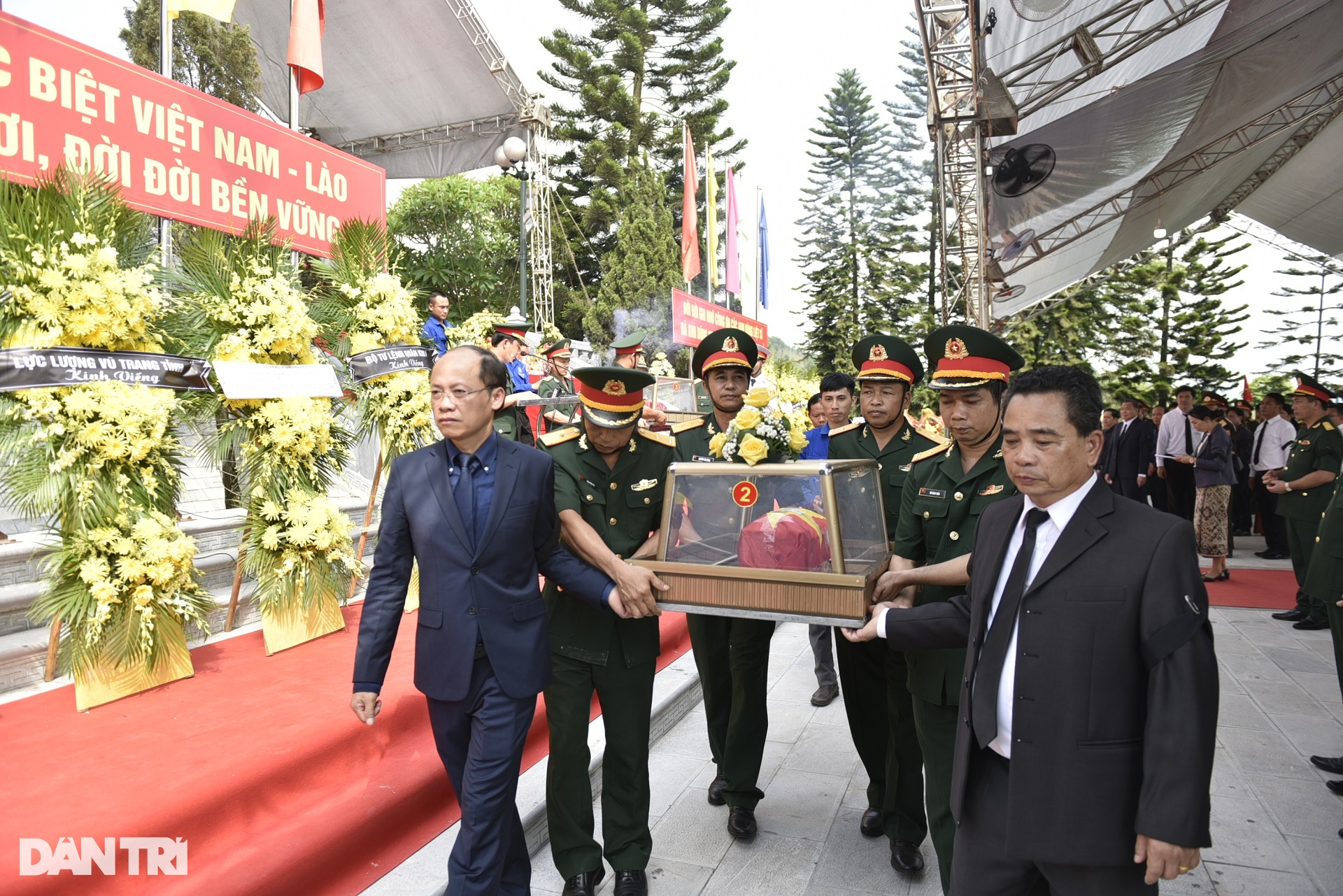 Nghĩa trang hình cánh cung - nơi yên nghỉ của liệt sỹ làm nhiệm vụ quốc tế - 6 Nghĩa trang hình cánh cung - nơi yên nghỉ của liệt sỹ làm nhiệm vụ quốc tế - 6