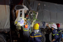 4 xe tông liên hoàn trên cao tốc Vĩnh Hảo - Phan Thiết, 2 người thương vong