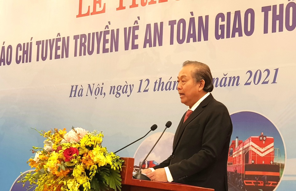 Phóng viên Dân trí đoạt giải Báo chí tuyên truyền về ATGT năm 2020 - 1 Phóng viên Dân trí đoạt giải Báo chí tuyên truyền về ATGT năm 2020 - 1